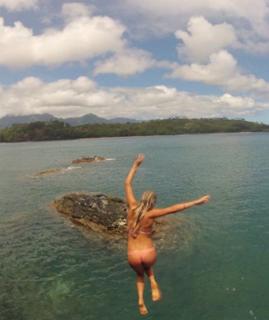 Alana Blanchard feet photo thumbnail
