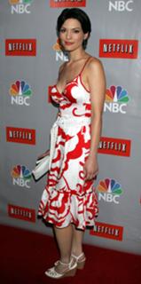 Alana De La Garza feet photo thumbnail