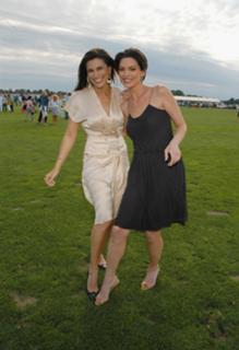 Alana De La Garza feet photo thumbnail