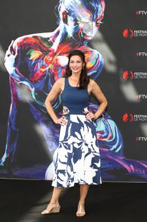 Alana De La Garza feet photo thumbnail