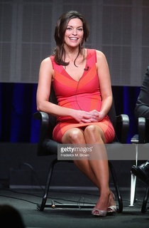 Alana De La Garza feet photo thumbnail