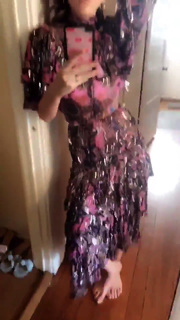 Alana Haim feet photo thumbnail