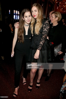 Alana Haim feet photo thumbnail