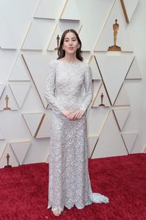 Alana Haim feet photo thumbnail