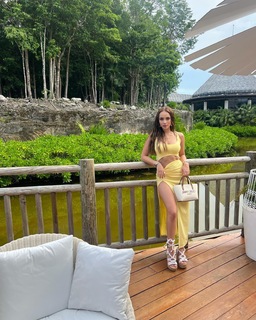 Alana Literas feet photo 2