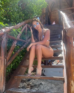 Alana Literas feet photo 18