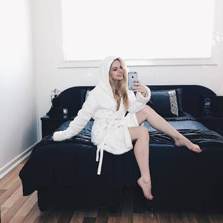 Alana Quartly feet photo 6