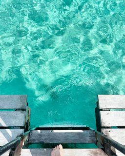 Alanah Pearce feet photo thumbnail