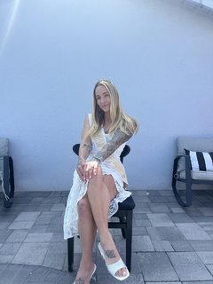 Alandria Brown feet photo 3