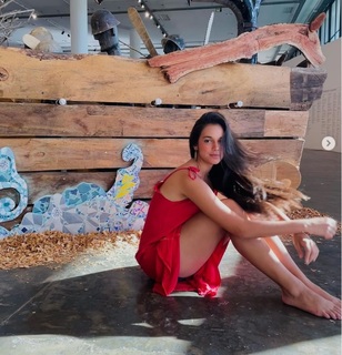 Alane Dias feet photo 1