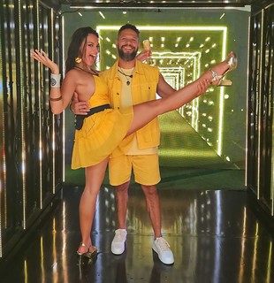 Alane Dias feet photo 9