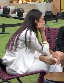 Alane Dias feet photo 7