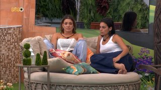 Alane Dias feet photo 8