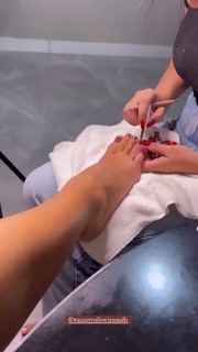 Alane Dias feet photo 18