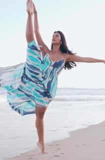 Alane Dias feet photo 1