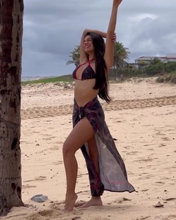 Alane Dias feet photo 8