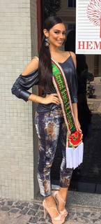Alane Dias feet photo 15