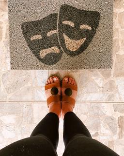Alane Dias feet photo 12