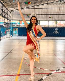 Alane Dias feet photo 10