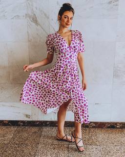 Alane Dias feet photo 7