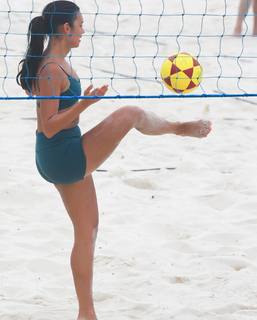 Alane Dias feet photo 12