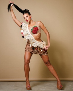 Alane Dias feet photo 11