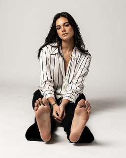 Alane Dias feet photo 9