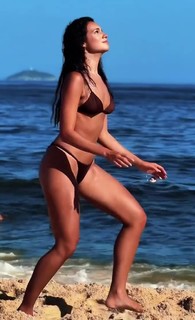 Alane Dias feet photo 16