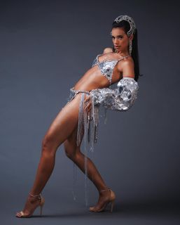 Alane Dias feet photo 1