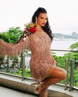 Alane Dias feet photo 12
