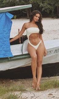 Alane Dias feet photo 11