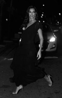 Alane Dias feet photo 2