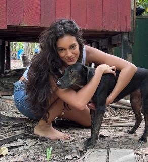 Alane Dias feet photo 5