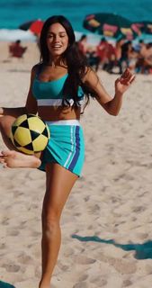 Alane Dias feet photo 5