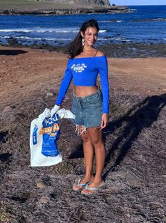 Alane Dias feet photo 1