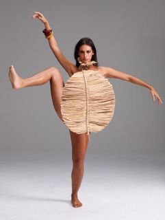 Alane Dias feet photo 7