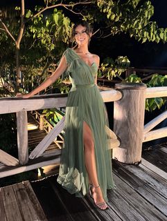 Alane Dias feet photo 11