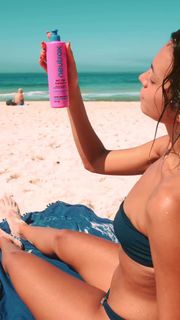 Alane Dias feet photo 9