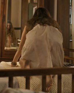 Alanis Guillen feet photo 8