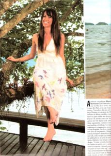 Alanis Morissette feet photo thumbnail