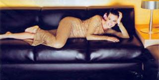 Alanis Morissette feet photo thumbnail