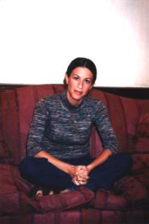 Alanis Morissette feet photo thumbnail