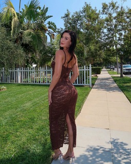 Alanna Dergan feet photo 9