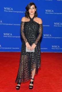 Alanna Masterson feet photo thumbnail