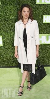 Alanna Ubach feet photo thumbnail