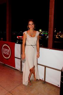 Alba Baptista feet photo thumbnail