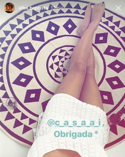 Alba Baptista feet photo thumbnail