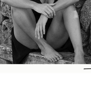 Alba Baptista feet photo thumbnail