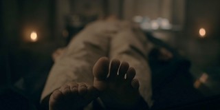Alba Baptista feet photo thumbnail
