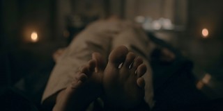 Alba Baptista feet photo thumbnail